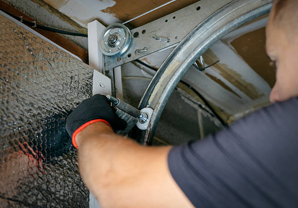 Affordable Garage Door Roller Replacement solutions in Edgecliff Village, TX